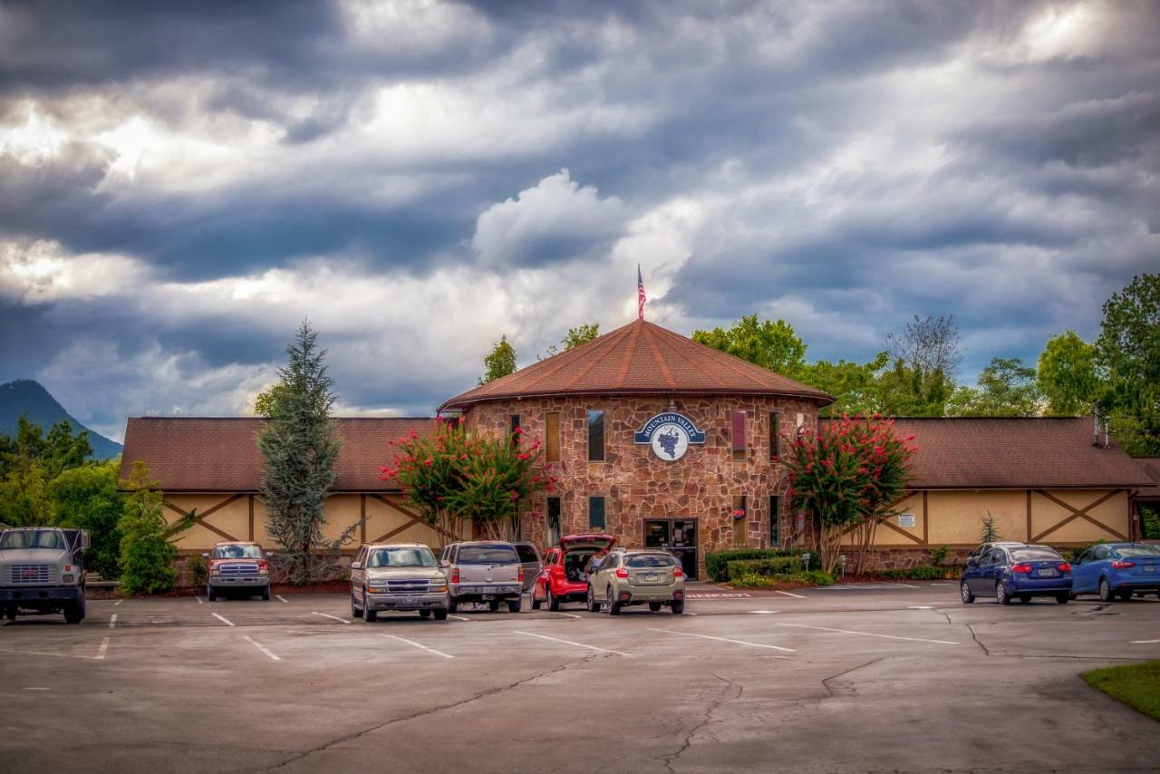 Hotel Bear Hugs Pigeon Forge Exterior foto